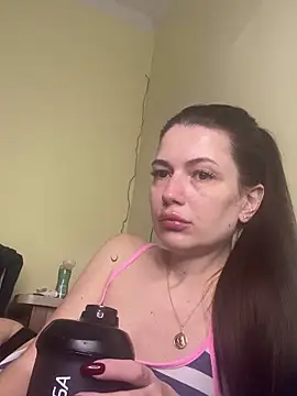 Cute Erika online show from 12/17/25, 12:22