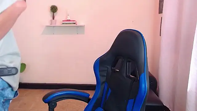 setthomas online show from 12/01/25, 03:06