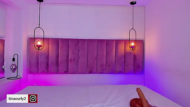 Tina curly online show from 09/30/25, 03:33