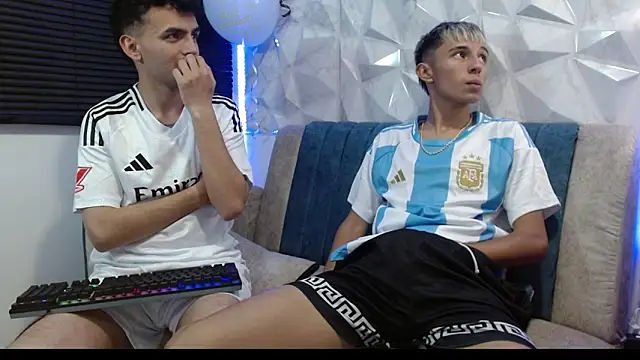 Isaac tan online show from 09/18/25, 02:02