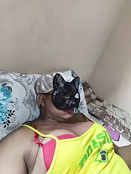 Snapshot of DuCreu chatting on 11/13/25, 05:12 DuCreu online show from 11/13/25, 05:12