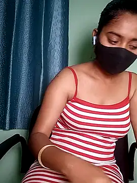 shrutee12 online show from 03/25/26, 04:24