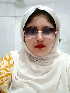 Snapshot of Nusrat-N chatting on 06/14/26, 01:14 Nusrat-N online show from 06/14/26, 01:14