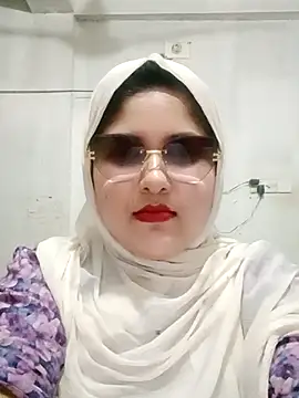 Snapshot of Nusrat-N chatting on 06/21/26, 10:07 Nusrat-N online show from 06/21/26, 10:07
