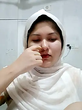 Snapshot of Nusrat-N chatting on 07/19/26, 04:00 Nusrat-N online show from 07/19/26, 04:00