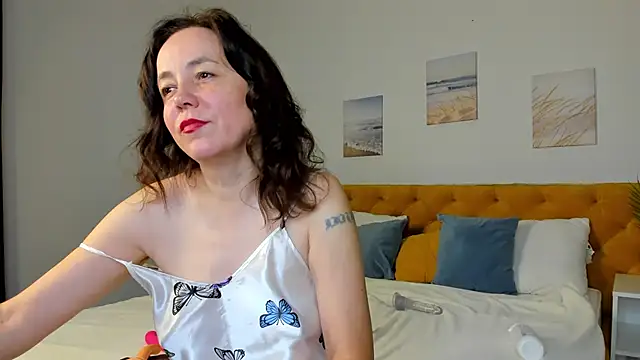 Kira Adler online show from 10/14/25, 01:17