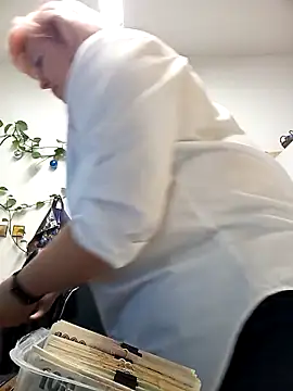 TerezaVelvet online show from 10/16/25, 04:57