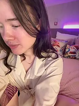 Snapshot of Marryme- chatting on 11/26/25, 02:18 Marryme- online show from 11/26/25, 02:18