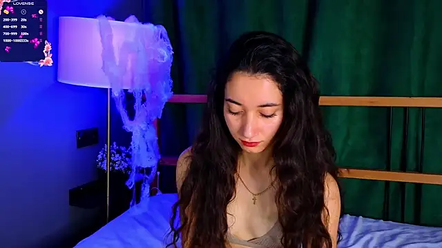 BettyMaldonado online show from 10/24/25, 07:16