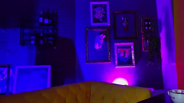 Snapshot of SakuraBliss chatting on 09/26/25, 04:55 SakuraBliss online show from 09/26/25, 04:55