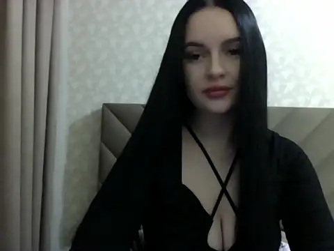 Snapshot of Lulii24 chatting on 09/11/25, 11:05 Lulii24 online show from 09/11/25, 11:05