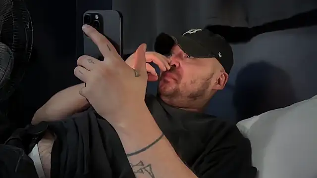 rough1985 online show from 09/19/25, 05:53