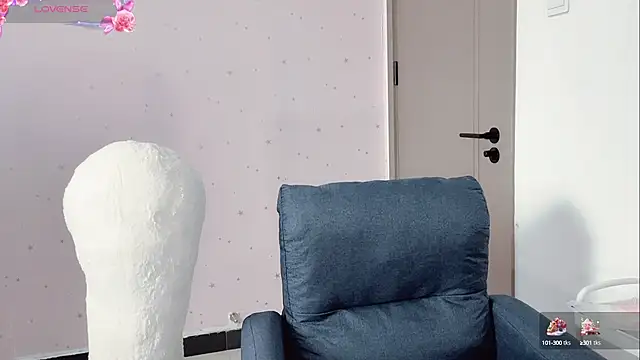 Snapshot of TT-XXTT chatting on 09/09/25, 12:32 TT-XXTT online show from 09/09/25, 12:32