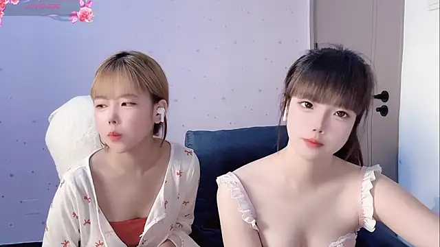 Snapshot of TT-XXTT chatting on 09/10/25, 08:31 TT-XXTT online show from 09/10/25, 08:31