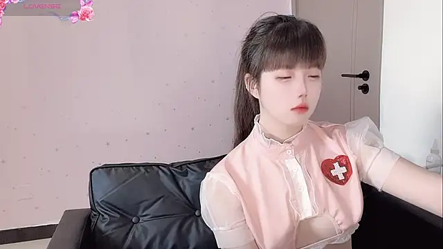 Snapshot of TT-XXTT chatting on 10/08/25, 01:14 TT-XXTT online show from 10/08/25, 01:14