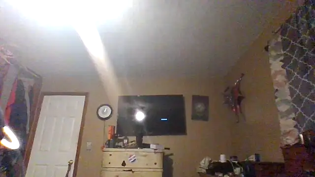 Snapshot of flavi1996 chatting on 10/04/25, 07:01 flavi1996 online show from 10/04/25, 07:01