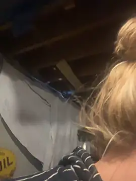 Snapshot of flavi1996 chatting on 12/04/25, 05:21 flavi1996 online show from 12/04/25, 05:21