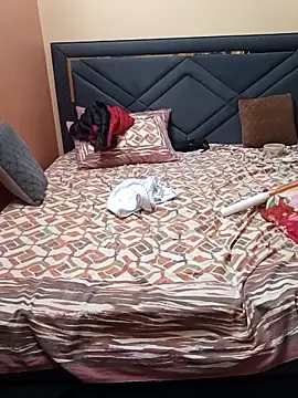 Snapshot of lust_lovee chatting on 11/15/25, 05:31 lust lovee online show from 11/15/25, 05:31