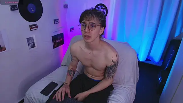 Nick Bangover  online show from 06/05/26, 10:37
