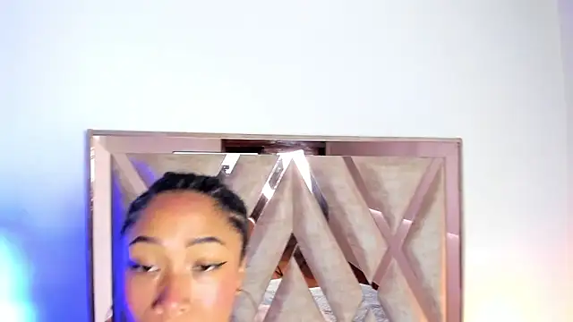 Snapshot of Katy_ortiiz chatting on 09/13/25, 11:43 Katy ortiiz online show from 09/13/25, 11:43