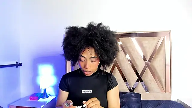 Snapshot of Katy_ortiiz chatting on 09/23/25, 11:46 Katy ortiiz online show from 09/23/25, 11:46