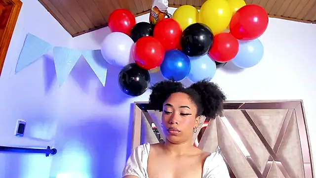 Snapshot of Katy_ortiiz chatting on 09/26/25, 12:09 Katy ortiiz online show from 09/26/25, 12:09