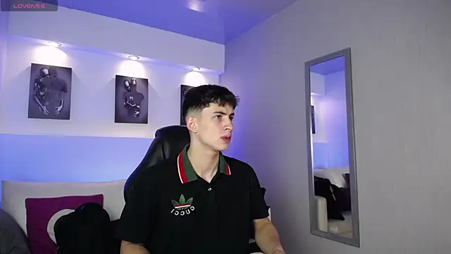 AdrianRinaldi online show from 09/13/25, 08:08