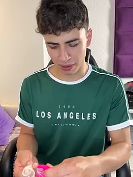 AdrianRinaldi online show from 11/11/25, 07:58