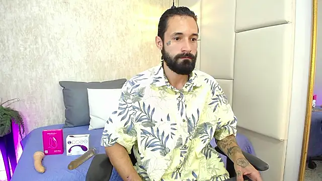 Hisoka 011 online show from 03/17/26, 07:28