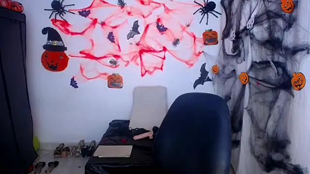 ValeriaHairy online show from 10/13/25, 02:00