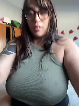 TatiTits online show from 04/22/26, 03:35