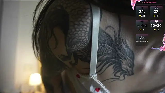 Morena Dolce online show from 11/26/25, 01:17