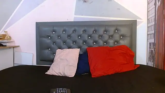 Kylie Jennerr online show from 05/25/26, 09:10