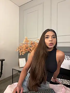 AnnyVega  online show from 10/21/25, 07:25