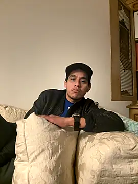 marlonghc4 online show from 10/17/25, 04:20