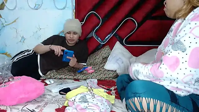 hot lady19 online show from 11/14/25, 05:44