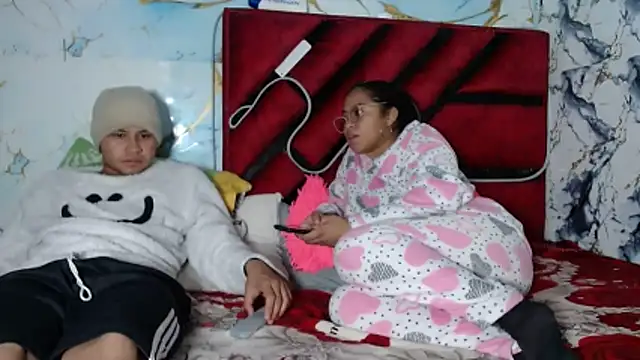 hot lady19 online show from 03/06/26, 12:51