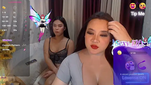 Snapshot of Hotcum_ella chatting on 02/02/26, 12:26 Hotcum ella online show from 02/02/26, 12:26