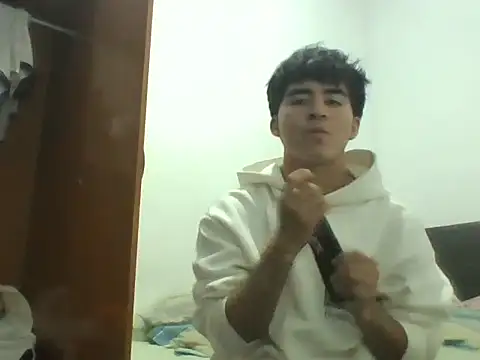 Snapshot of Babydemilk chatting on 03/26/26, 02:50 Babydemilk online show from 03/26/26, 02:50