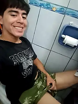 Snapshot of Babydemilk chatting on 04/15/26, 04:08 Babydemilk online show from 04/15/26, 04:08