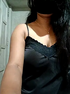 DiyaRoy49 online show from 10/23/25, 10:36