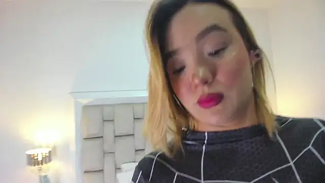 Snapshot of frehia_dimou chatting on 07/01/26, 11:23 frehia dimou online show from 07/01/26, 11:23