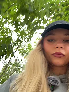 BabyAnais online show from 09/25/25, 10:30