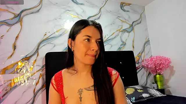 Snapshot of RoxanaBorns_ chatting on 06/27/26, 09:14 RoxanaBorns online show from 06/27/26, 09:14