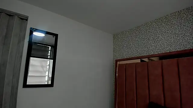 Hanna Lee   online show from 10/10/25, 07:35