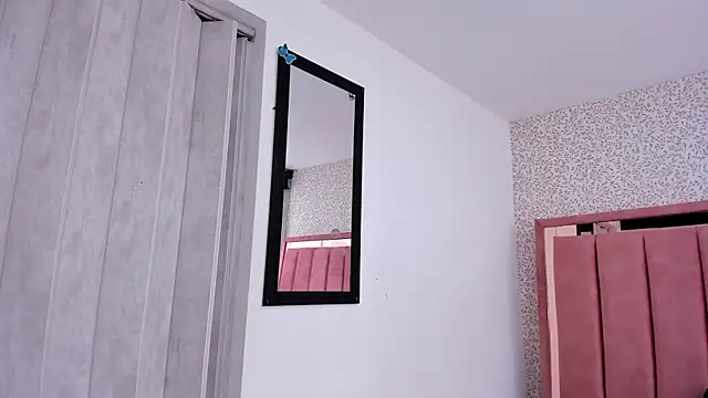 Hanna Lee   online show from 11/13/25, 07:46