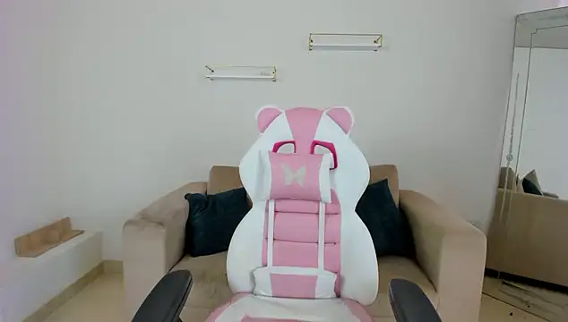 april smiith online show from 01/14/26, 12:33