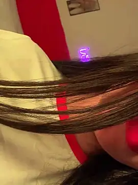 Snapshot of OnlyRima chatting on 04/11/26, 09:52 OnlyRima online show from 04/11/26, 09:52