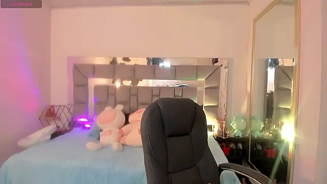 Snapshot of im_Lorena chatting on 09/22/25, 08:11 im Lorena online show from 09/22/25, 08:11