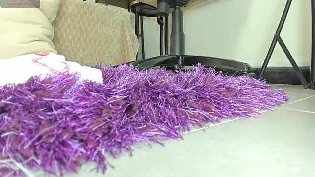 Snapshot of im_Lorena chatting on 11/29/25, 08:23 im Lorena online show from 11/29/25, 08:23